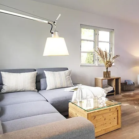 Johannisnest Comfortable * Poppenbull